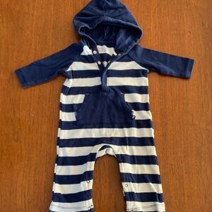 🍊5/$25 Offspring Navy and White Striped Romper with Hood size 6m